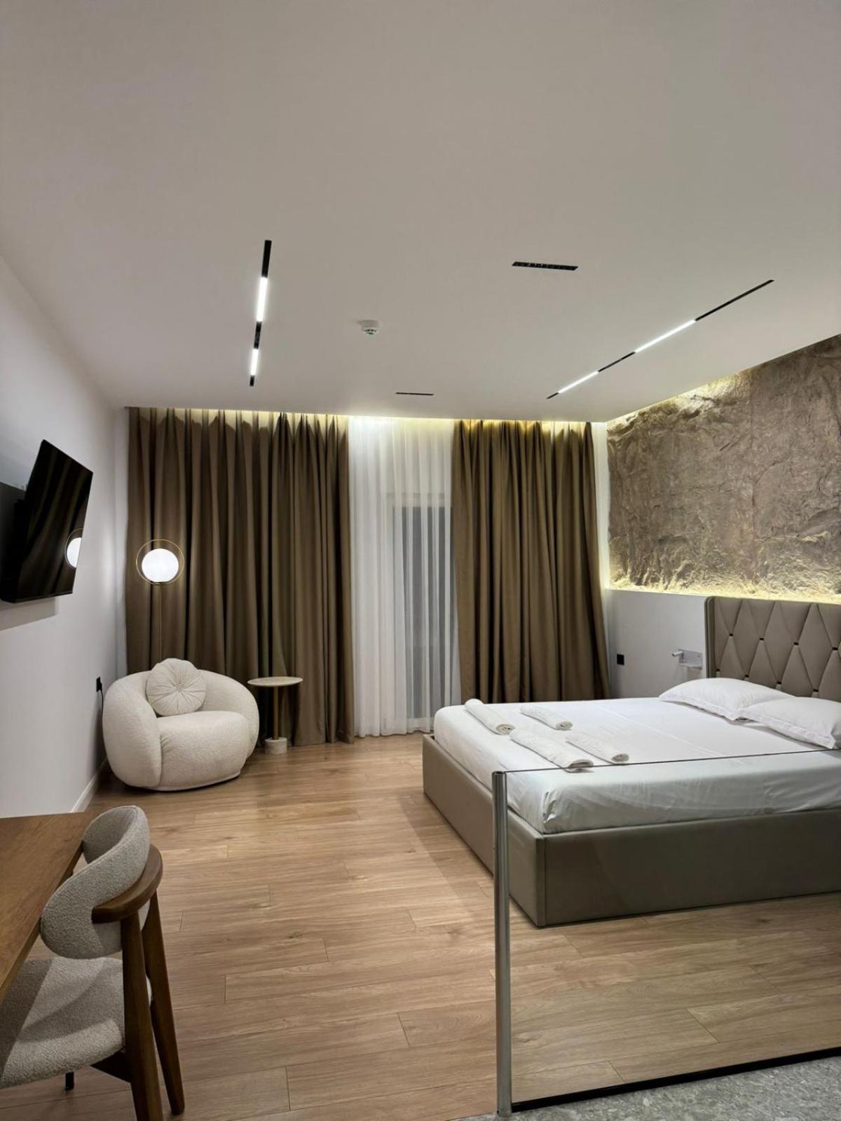 Hotel Jurgen Lezhë Exteriér fotografie
